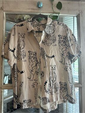 Jane and Delancey | Beige Short-Sleeve Animal Print Blouse